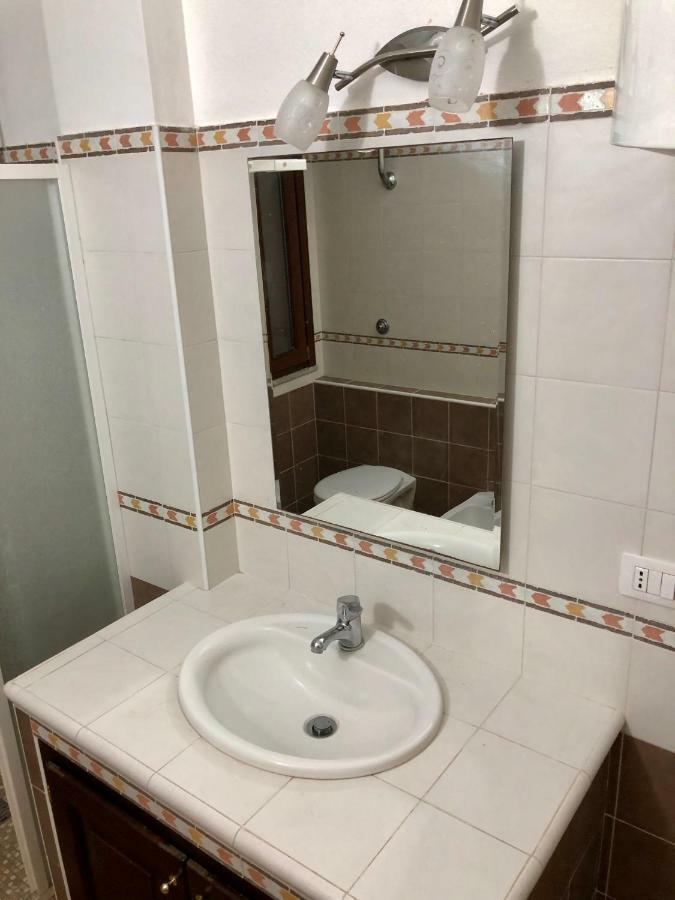 Sa Corti Antiga Apartment Sant'Antioco Bagian luar foto