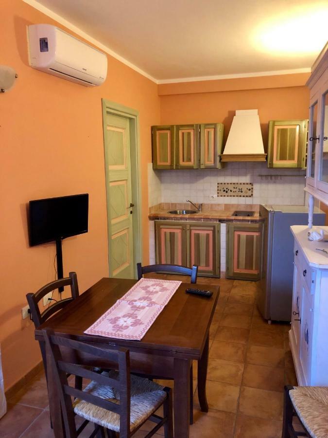 Sa Corti Antiga Apartment Sant'Antioco Bagian luar foto
